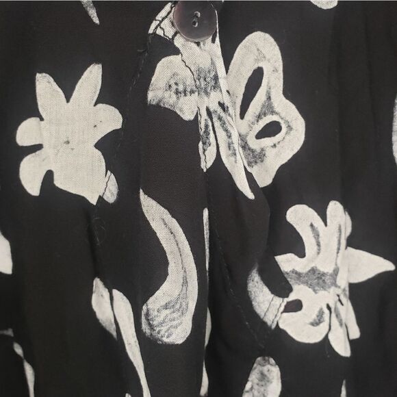 Blue Sky floral blouse - Picture 6 of 9